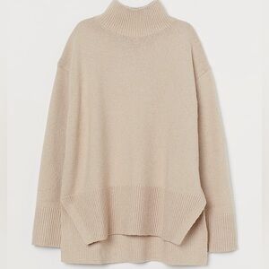 H&M • Beige Knit Sweater